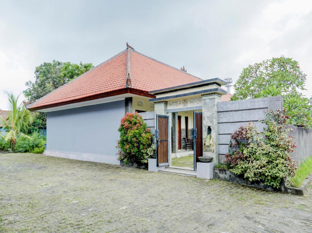 Oyo 90711 Blembong Homestay Jimbaran  Bagian luar foto